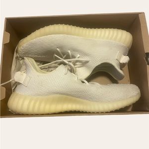 Yeezy Boost 350 V2